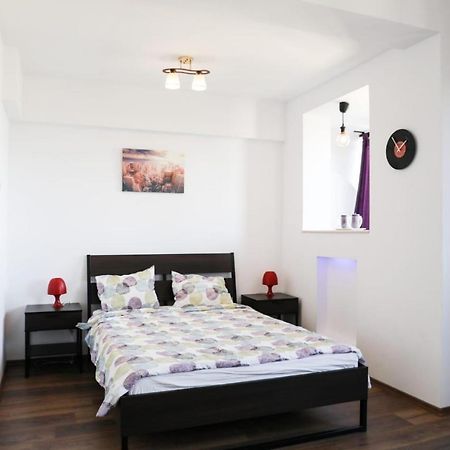 Ultracentral Cozy Apartment Near Old Town Bukarest Kültér fotó