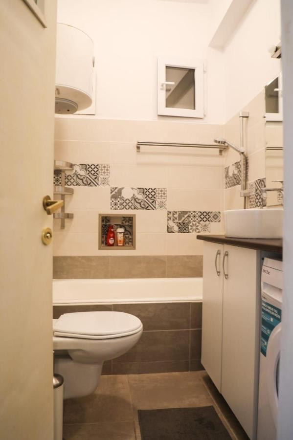 Ultracentral Cozy Apartment Near Old Town Bukarest Kültér fotó